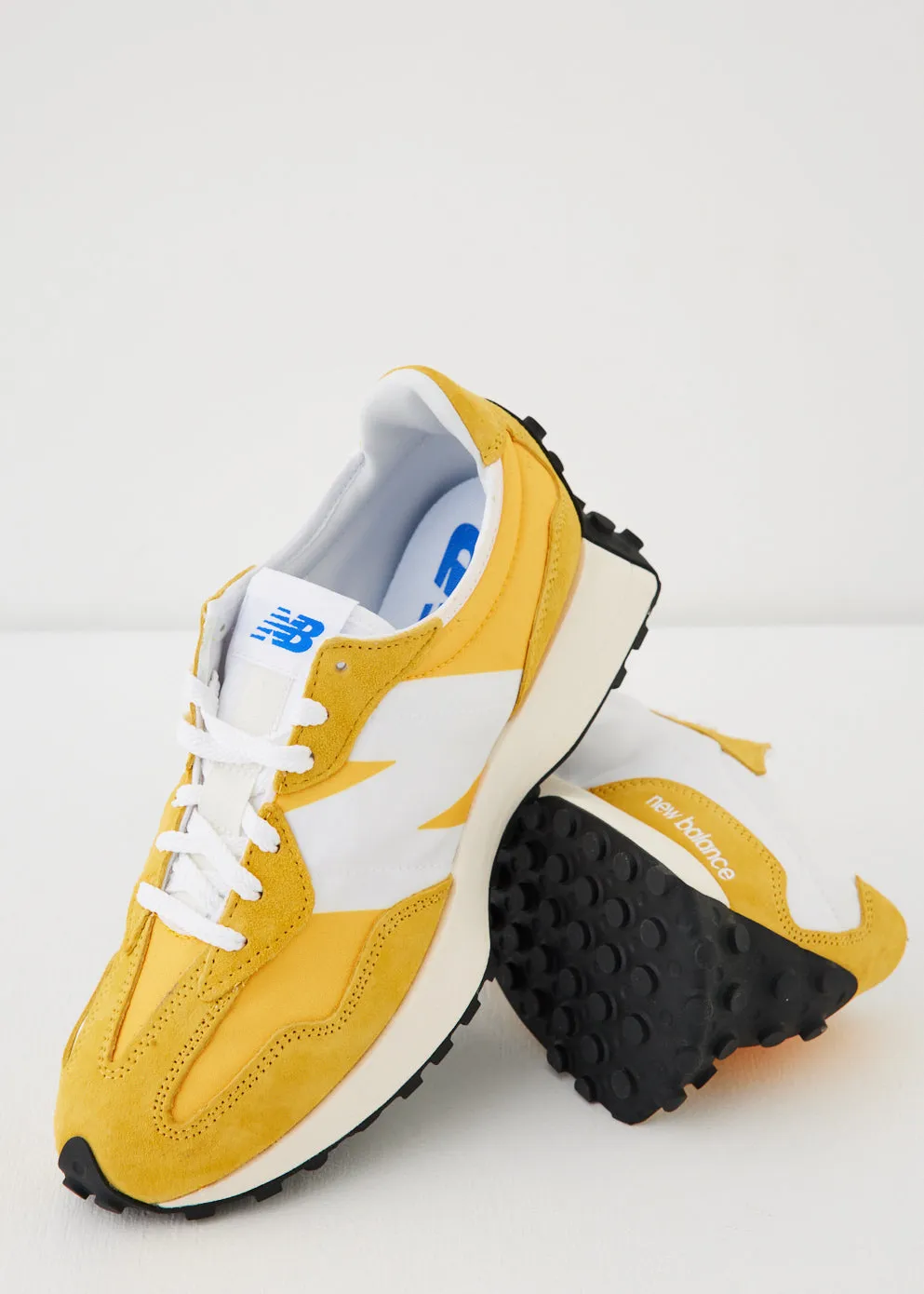 327 Sneakers