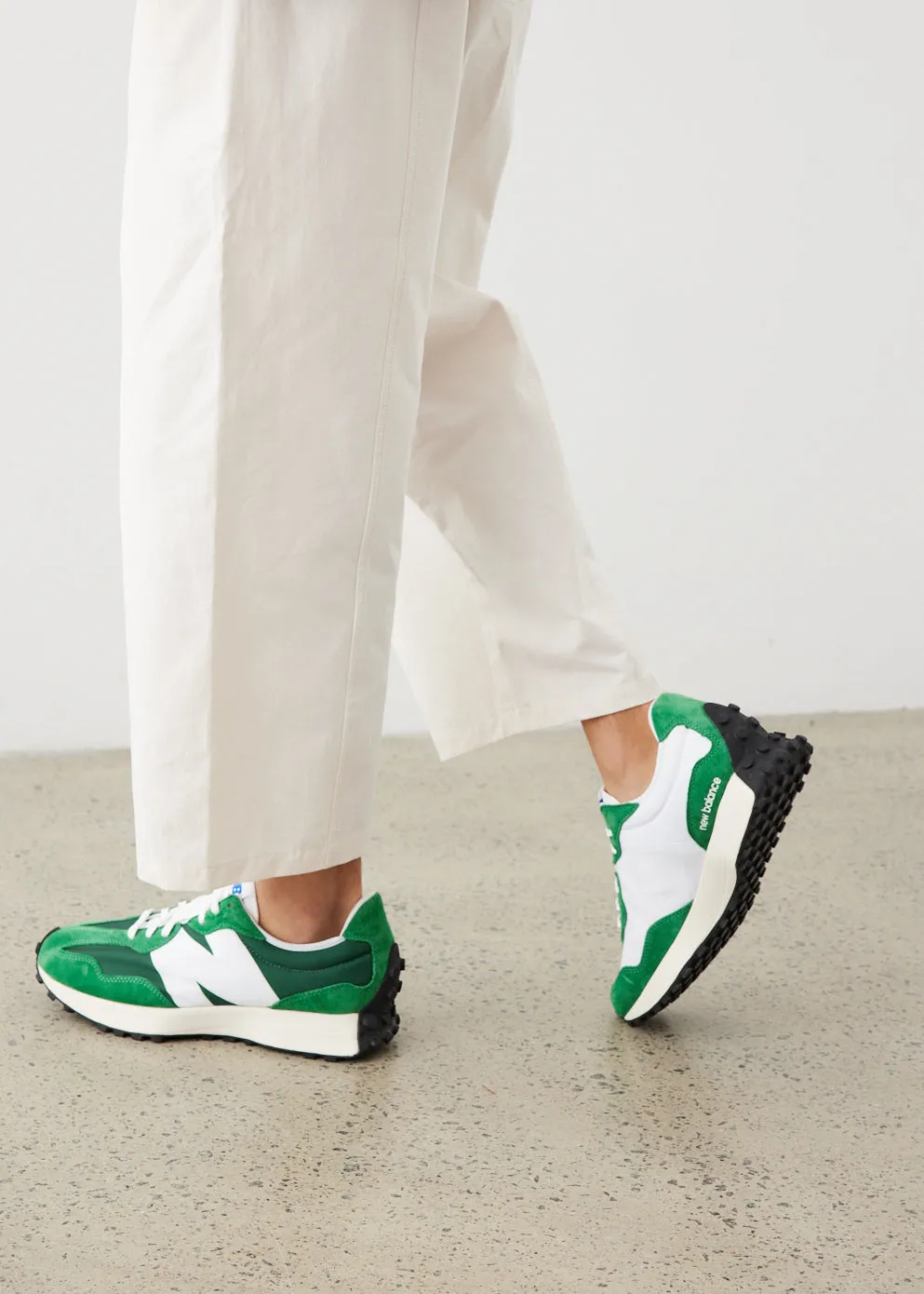 327 Sneakers