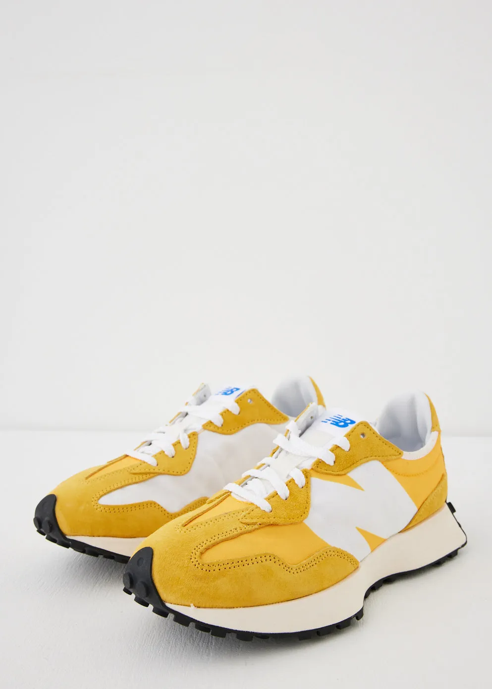 327 Sneakers