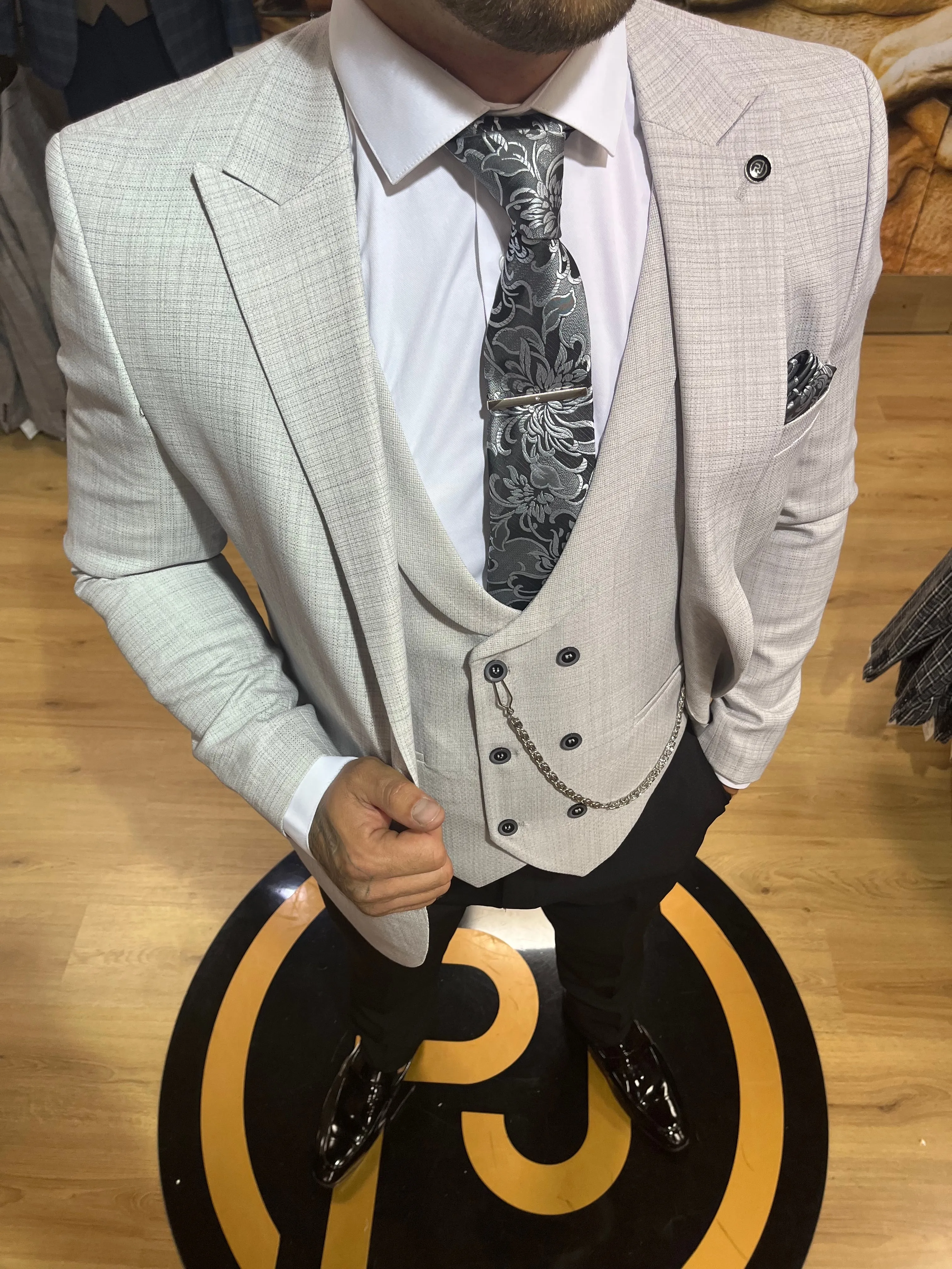 Alaska - Light Grey 3 Piece Suit