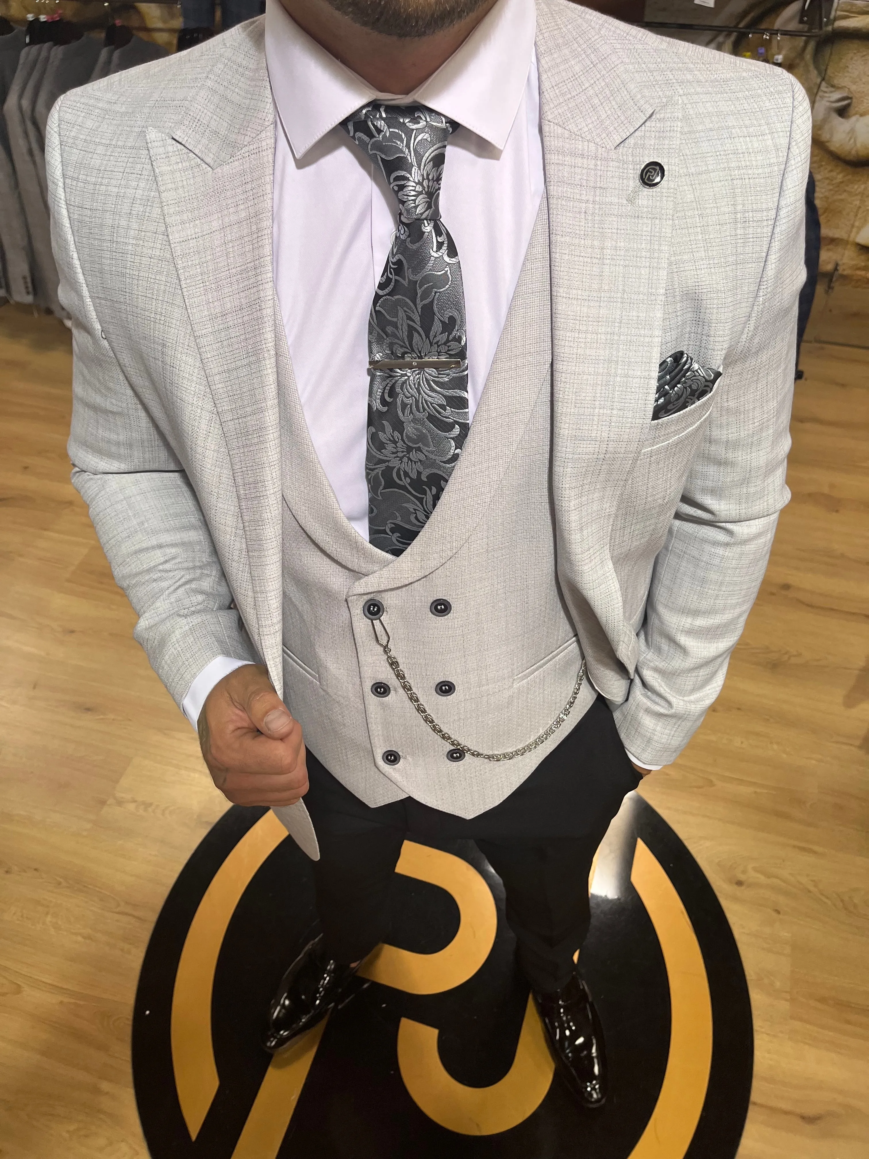 Alaska - Light Grey 3 Piece Suit
