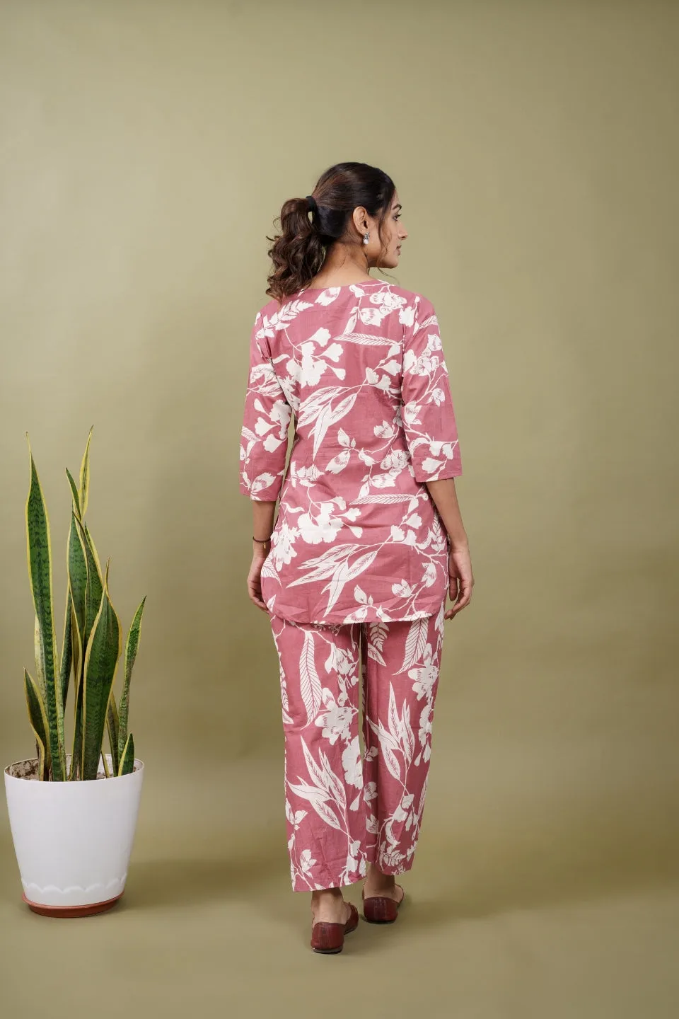 Ekisha's women gajri floral printed cotton co-ord set lounge wear