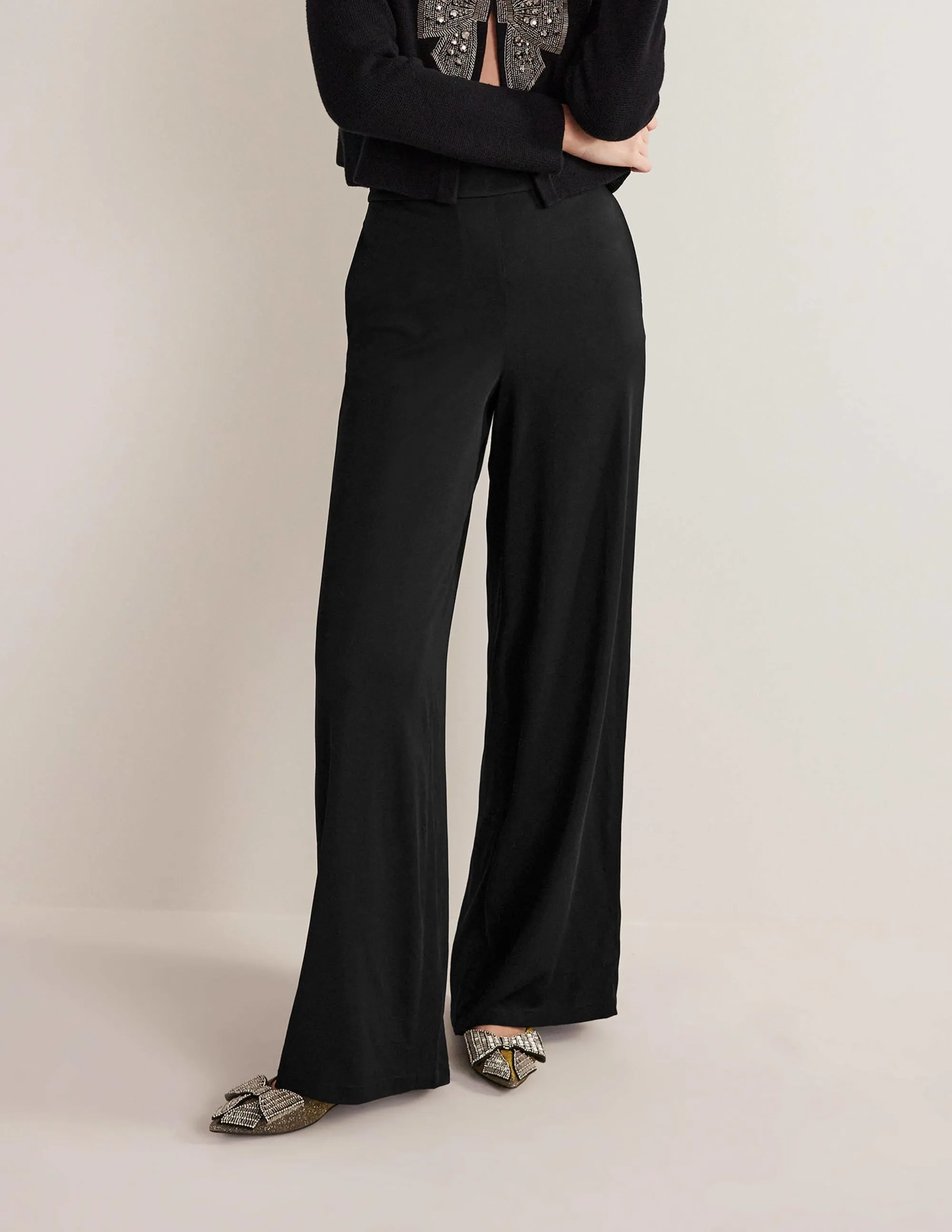 Fluid Wide Leg Trousers-Black