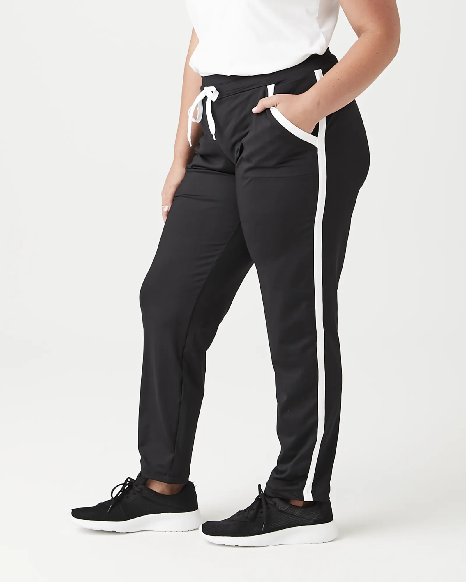 Kehlani Jogger | Black / White