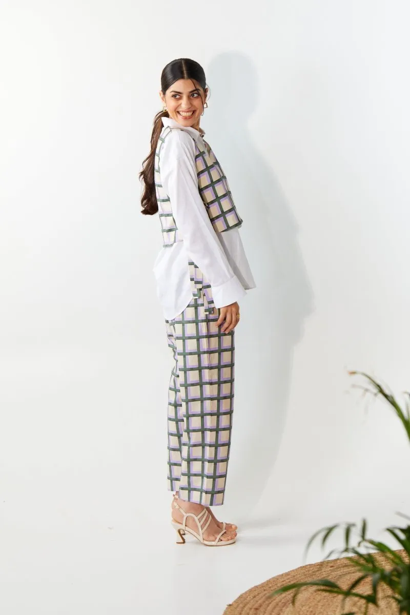 Linear Escape Set