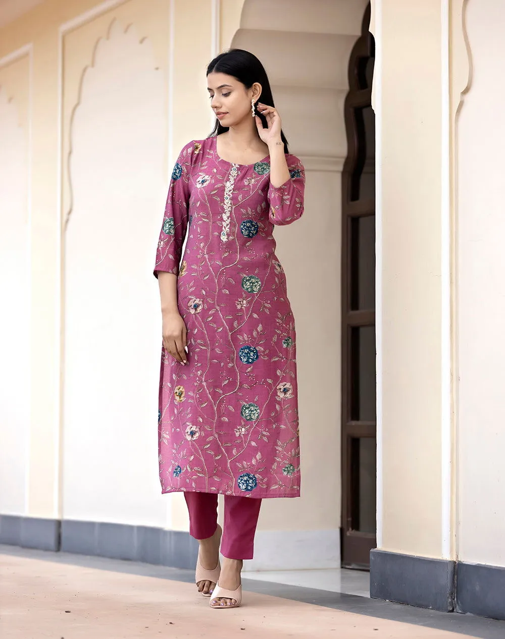 Maroon Floral Printed Kurta Pant Set With Dupatta (Set Of 3)